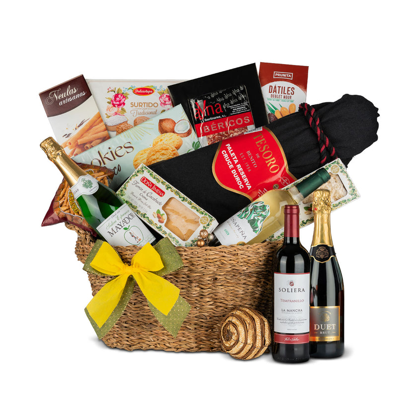 Cesta Navidad 32  Selección de Vinos y Charcutería Ibérica